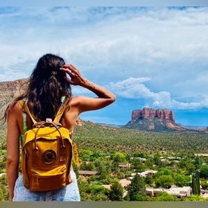 Fjall Raven Kanken No. 2 Mini ~ Acorn